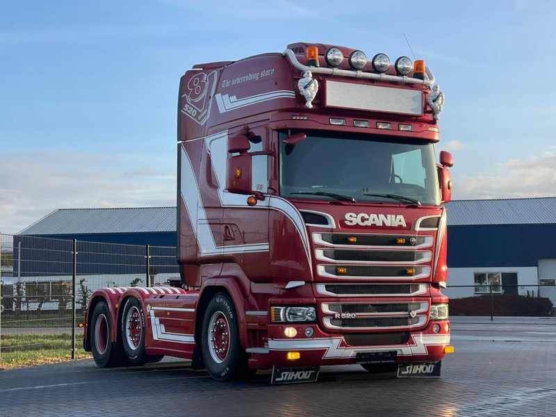 Scania R520 6X2/4, VOLLUCHT, SHOWTRUCK, LEER, RETARDER. - شاحنة جرار: صور 1 Scania R520 6X2/4, VOLLUCHT, SHOWTRUCK, LEER, RETARDER. - شاحنة جرار: صور 1