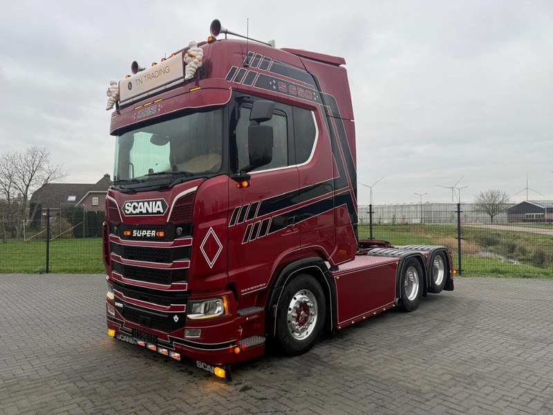Scania S650 V8 NGS SHOW TRUCK, INTERIOR, FULL AIR, ALCOA, PTO, FULL! - شاحنة جرار: صور 3 Scania S650 V8 NGS SHOW TRUCK, INTERIOR, FULL AIR, ALCOA, PTO, FULL! - شاحنة جرار: صور 3