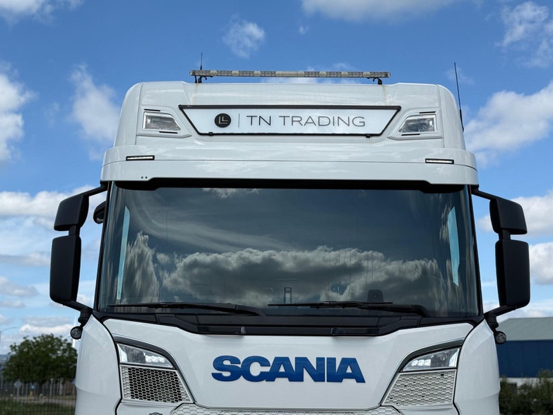 Scania S650 V8 NGS VOLLUCHT, PTO VOORBEREID, 2.95WB, LEER, RETARDER, PARK COOL. - شاحنة جرار: صور 5 Scania S650 V8 NGS VOLLUCHT, PTO VOORBEREID, 2.95WB, LEER, RETARDER, PARK COOL. - شاحنة جرار: صور 5