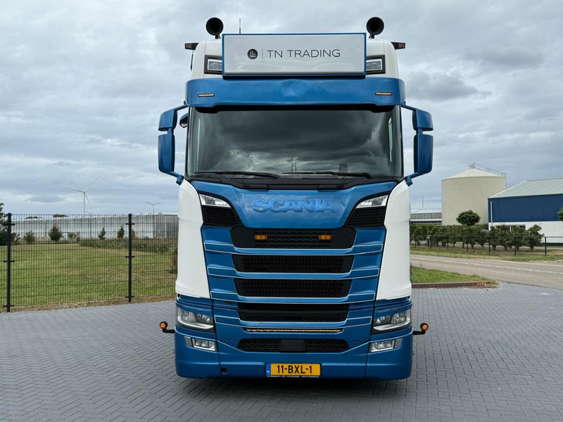 Scania S660 BOOGIE, VOLLUCHT, RETARDER, LEER. - شاحنة جرار: صور 3 Scania S660 BOOGIE, VOLLUCHT, RETARDER, LEER. - شاحنة جرار: صور 3