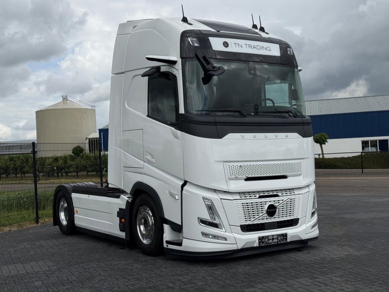 Volvo FH 13.460XL NEW, FULL AIR, ALCOA, HYDRAULIC, XL, FULL. - شاحنة جرار: صور 2 Volvo FH 13.460XL NEW, FULL AIR, ALCOA, HYDRAULIC, XL, FULL. - شاحنة جرار: صور 2
