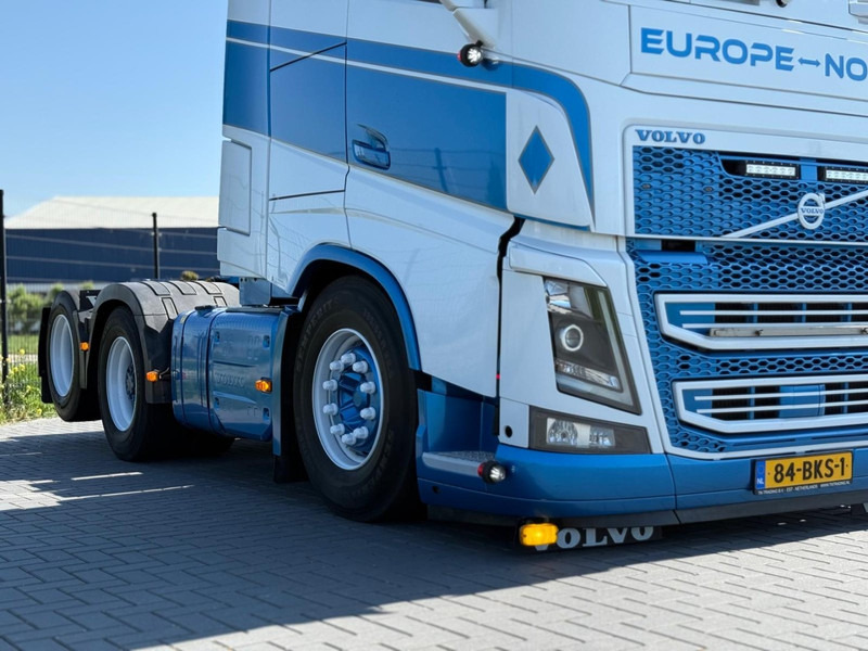 Volvo FH 16.750 FULL AIR, LEATHER, SHOW, TOP CONDITION, XL CABINE. - شاحنة جرار: صور 4 Volvo FH 16.750 FULL AIR, LEATHER, SHOW, TOP CONDITION, XL CABINE. - شاحنة جرار: صور 4