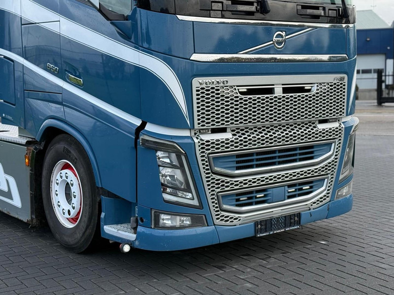 Volvo FH16.650 VOLLUCHT, HYDRAULIEK, SHOW INTERIEUR, DYNAMIC STEERING. - شاحنة جرار: صور 2 Volvo FH16.650 VOLLUCHT, HYDRAULIEK, SHOW INTERIEUR, DYNAMIC STEERING. - شاحنة جرار: صور 2
