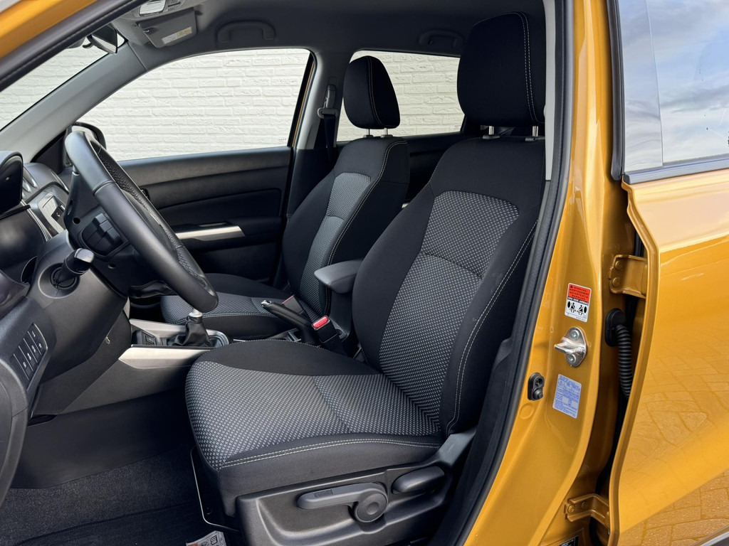 سيارة دفع رباعي Suzuki Vitara-1.4 Boosterjet Select Smart Hybrid Camera Dodehoek Adaptieve cruise Clima Verwarmde stoelen: صور 13 سيارة دفع رباعي Suzuki Vitara-1.4 Boosterjet Select Smart Hybrid Camera Dodehoek Adaptieve cruise Clima Verwarmde stoelen: صور 13