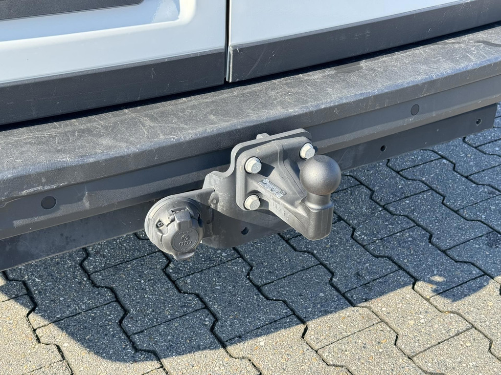 Volkswagen Crafter-30 2.0 TDI L3H3 Highline 4S banden Trekhaak Carplay Pdc v+a Cruise DAB - فان: صور 3 Volkswagen Crafter-30 2.0 TDI L3H3 Highline 4S banden Trekhaak Carplay Pdc v+a Cruise DAB - فان: صور 3