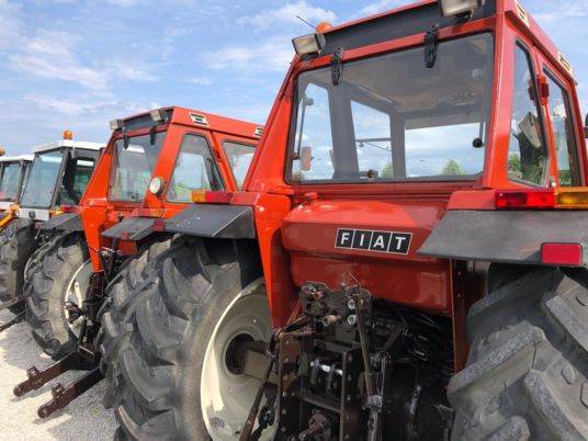 Fiat 880 DT tracteur - جرار: صور 4 Fiat 880 DT tracteur - جرار: صور 4