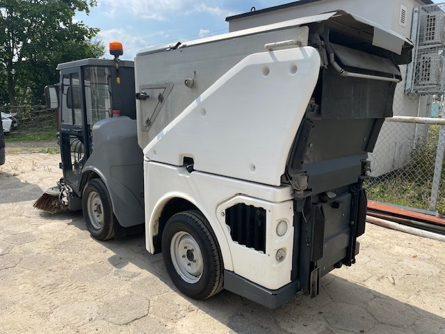 Hako Citymaster 1600 4x4 mod. 2018 - سياره كنس شوارع: صور 4 Hako Citymaster 1600 4x4 mod. 2018 - سياره كنس شوارع: صور 4