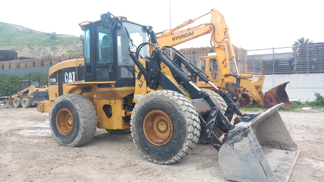 Caterpillar IT28G2 - اللودر بعجل: صور 3 Caterpillar IT28G2 - اللودر بعجل: صور 3