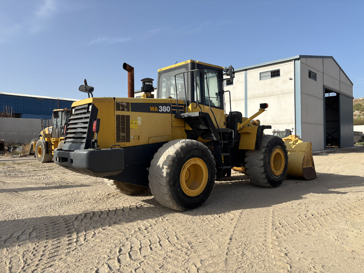 KOMATSU WA380-6 - لودر: صور 5 KOMATSU WA380-6 - لودر: صور 5