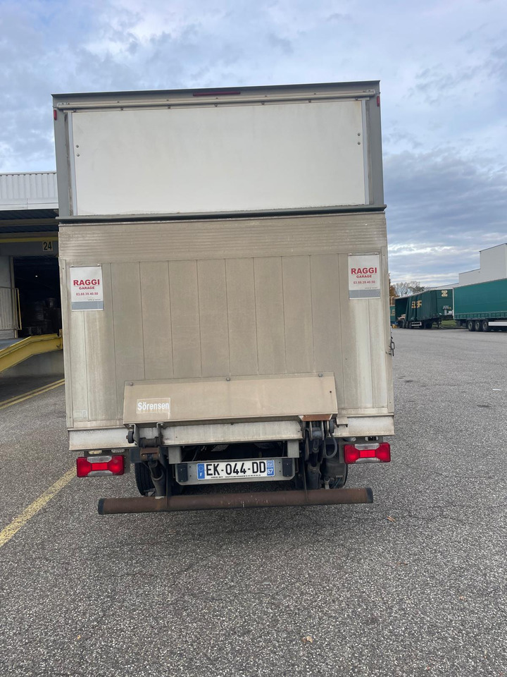 IVECO Dailly 35c16 - الشاحنات الصغيرة صندوق مغلق: صور 5 IVECO Dailly 35c16 - الشاحنات الصغيرة صندوق مغلق: صور 5