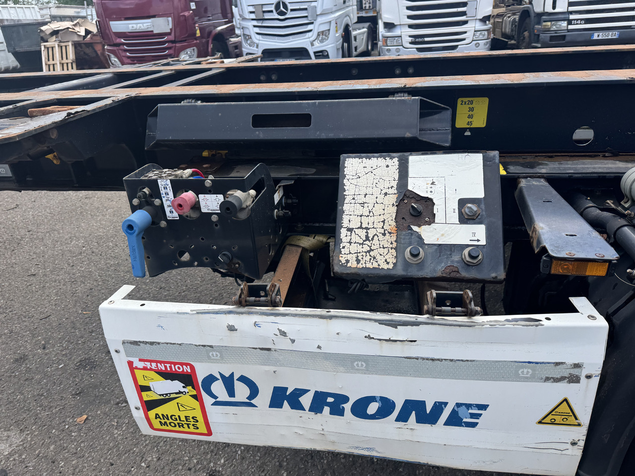 Krone - شاحنات الحاويات / جسم علوي قابل للتغيير نصف مقطورة: صور 4 Krone - شاحنات الحاويات / جسم علوي قابل للتغيير نصف مقطورة: صور 4