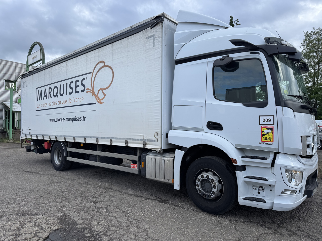 MERCEDES-BENZ Actros - شاحنة ستارة: صور 1 MERCEDES-BENZ Actros - شاحنة ستارة: صور 1