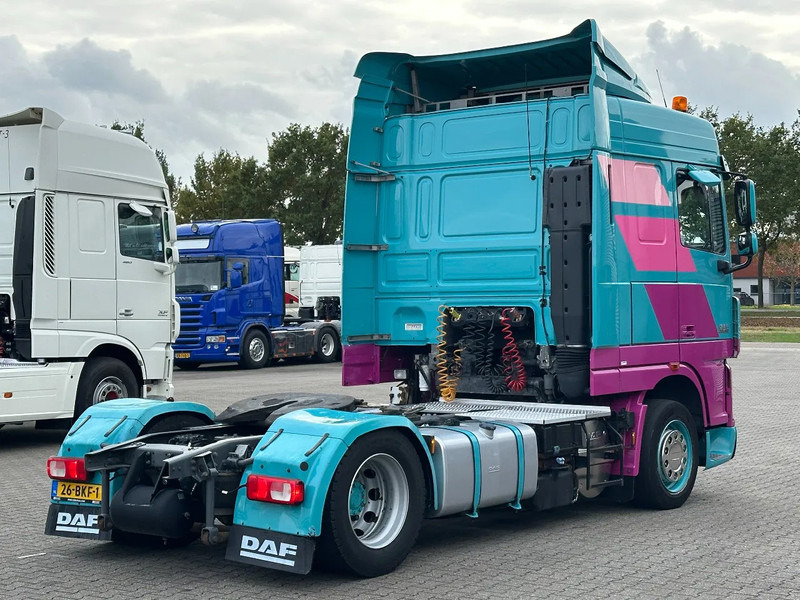 DAF XF 105.460 Mega - Hefschotel - Intarder - 2 Tank - Euro 5 - شاحنة جرار: صور 3 DAF XF 105.460 Mega - Hefschotel - Intarder - 2 Tank - Euro 5 - شاحنة جرار: صور 3