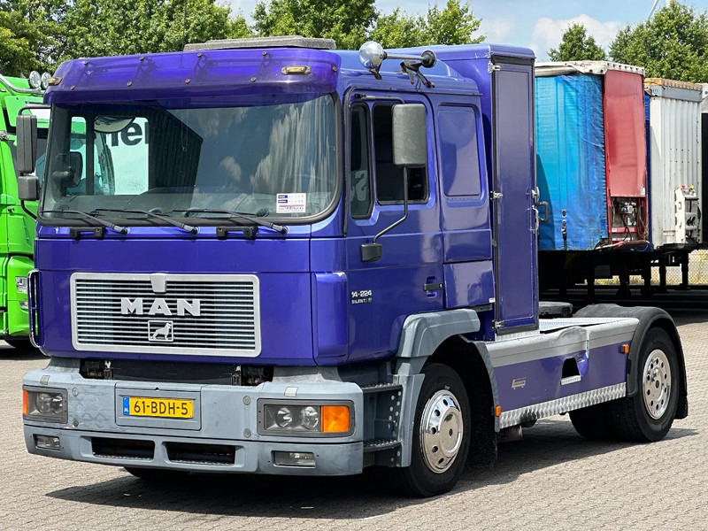 MAN 14.224 4x2 Euro 2 / 6 Cilinder / Manual / 290Tkm! - شاحنة جرار: صور 1 MAN 14.224 4x2 Euro 2 / 6 Cilinder / Manual / 290Tkm! - شاحنة جرار: صور 1