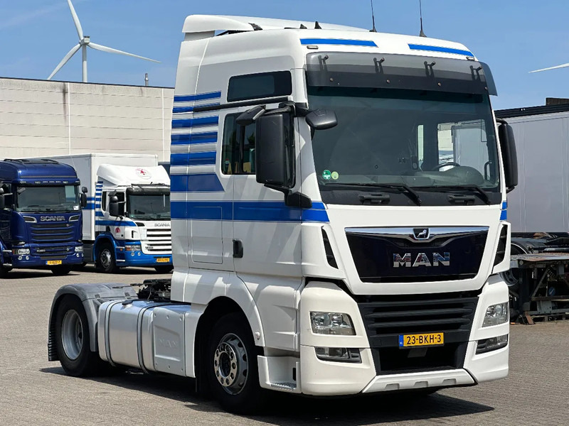 MAN TGX 18.420 XLX Euro 6 / 2 Tank / Only 450Tkm / Apk! - شاحنة جرار: صور 2 MAN TGX 18.420 XLX Euro 6 / 2 Tank / Only 450Tkm / Apk! - شاحنة جرار: صور 2