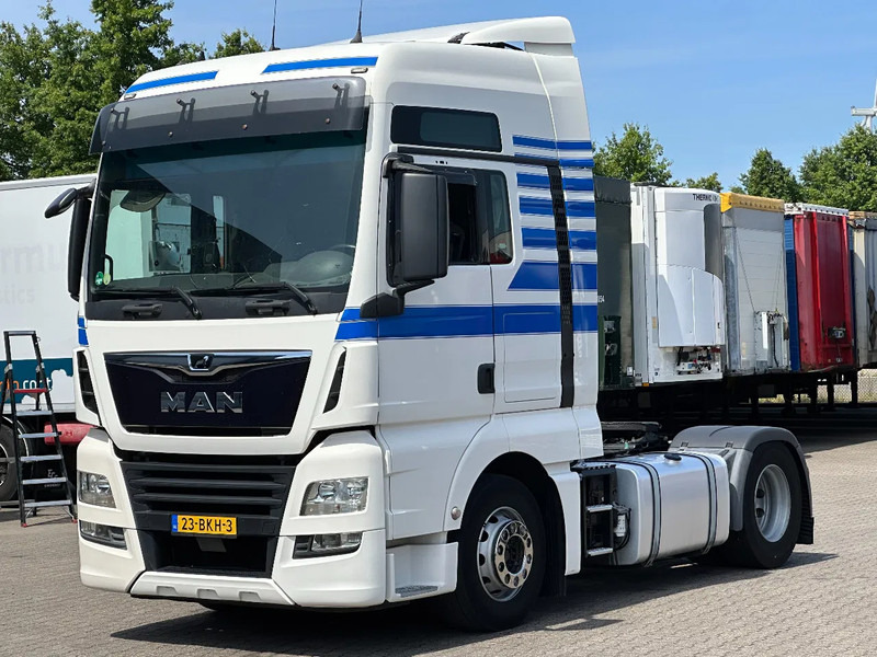 MAN TGX 18.420 XLX Euro 6 / 2 Tank / Only 450Tkm / Apk! - شاحنة جرار: صور 1 MAN TGX 18.420 XLX Euro 6 / 2 Tank / Only 450Tkm / Apk! - شاحنة جرار: صور 1