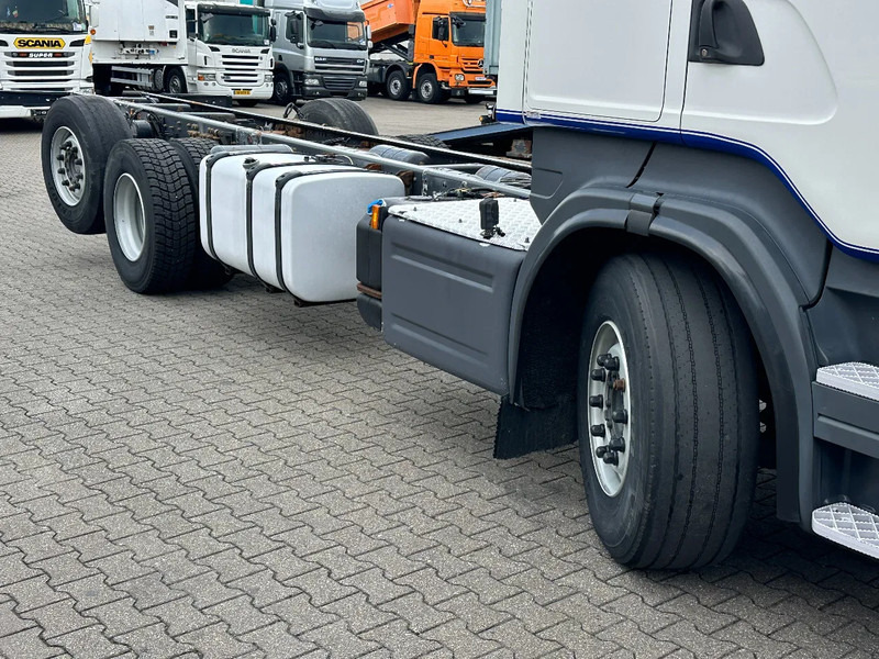 Scania R580 V8 6x2*4 Chassis Retarder Full Air 4.90 Wb Euro 6 - الشاسيه شاحنة: صور 2 Scania R580 V8 6x2*4 Chassis Retarder Full Air 4.90 Wb Euro 6 - الشاسيه شاحنة: صور 2