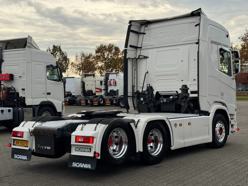 Scania R580 V8 6x2 Retarder Full Air Boogie - شاحنة جرار: صور 3 Scania R580 V8 6x2 Retarder Full Air Boogie - شاحنة جرار: صور 3