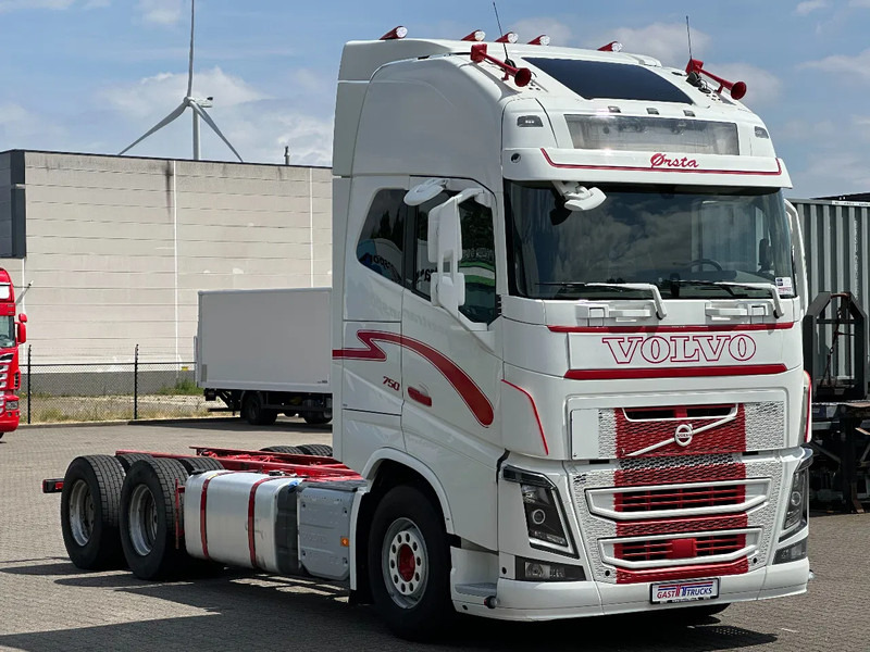 Volvo FH 16.750 6x4 Globe XL Chassis Retarder 4.30 Wb Full Air - الشاسيه شاحنة: صور 2 Volvo FH 16.750 6x4 Globe XL Chassis Retarder 4.30 Wb Full Air - الشاسيه شاحنة: صور 2