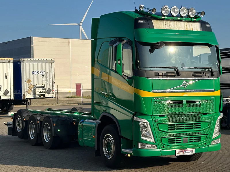 Volvo FH 540 Globe XL 8x4*4 Chassis Retarder *447 Tkm* - الشاسيه شاحنة: صور 3 Volvo FH 540 Globe XL 8x4*4 Chassis Retarder *447 Tkm* - الشاسيه شاحنة: صور 3