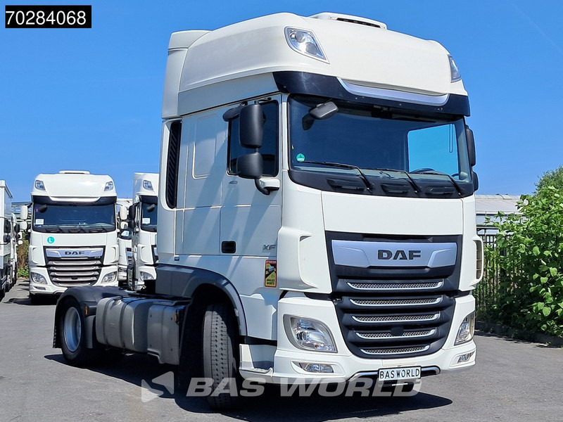 DAF XF 480 4X2 SSC Retarder 2x Tanks Standklima ACC LED - شاحنة جرار: صور 3 DAF XF 480 4X2 SSC Retarder 2x Tanks Standklima ACC LED - شاحنة جرار: صور 3