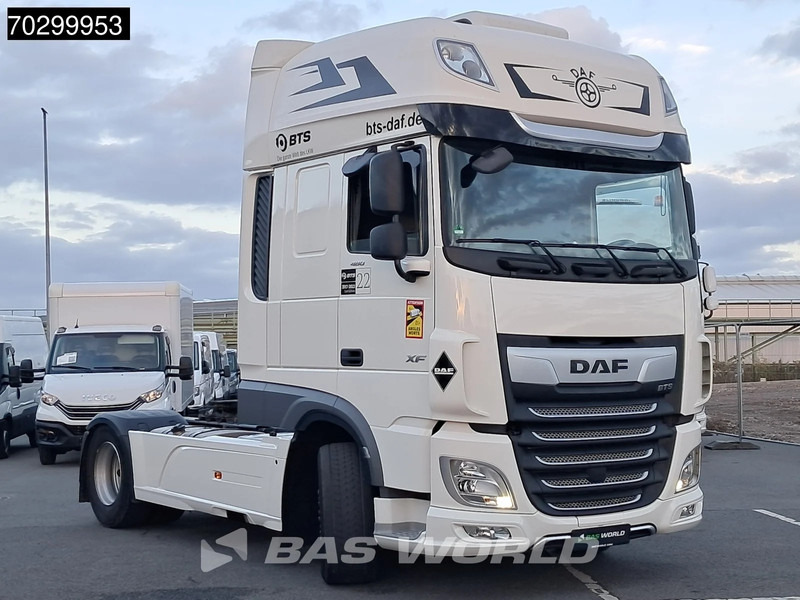 DAF XF 480 4X2 SSC Retarder 2xTanks ACC Standklima Euro 6 - شاحنة جرار: صور 3 DAF XF 480 4X2 SSC Retarder 2xTanks ACC Standklima Euro 6 - شاحنة جرار: صور 3