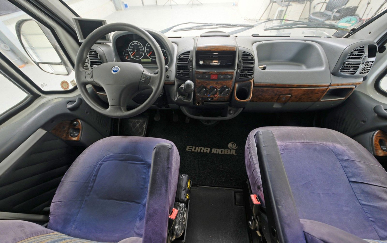 Eura Mobil A 770 HS/Rundsitzgruppe/Klima/DPF/Markise/1.Hand - موتر هوم سقف عالي: صور 5 Eura Mobil A 770 HS/Rundsitzgruppe/Klima/DPF/Markise/1.Hand - موتر هوم سقف عالي: صور 5