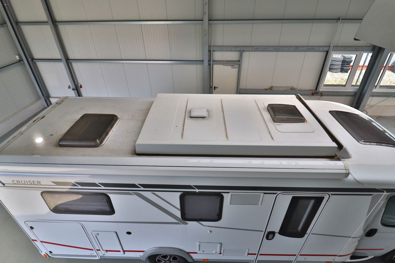 LMC Cruiser 732G/Automatik/Einzelbetten+Aufstelldach - موتر هوم شبه متكامل: صور 4 LMC Cruiser 732G/Automatik/Einzelbetten+Aufstelldach - موتر هوم شبه متكامل: صور 4
