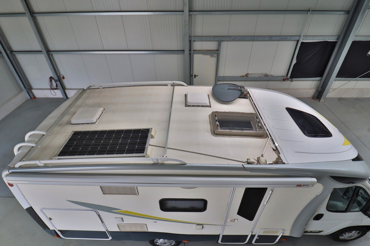 P.L.A. S 700/Festbett/Garage/Klima/Solar/Markise - موتر هوم سقف عالي: صور 3 P.L.A. S 700/Festbett/Garage/Klima/Solar/Markise - موتر هوم سقف عالي: صور 3