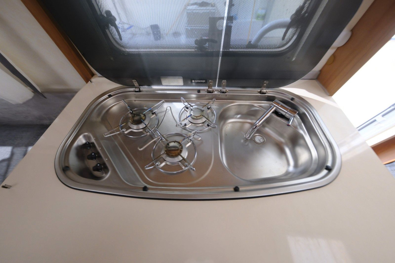 Weinsberg CaraOne 480 EU -Einzelbetten+Rundsitzgruppe Weinsberg CaraOne 480 EU -Einzelbetten+Rundsitzgruppe - كرفان سحب: صور 3 Weinsberg CaraOne 480 EU -Einzelbetten+Rundsitzgruppe Weinsberg CaraOne 480 EU -Einzelbetten+Rundsitzgruppe - كرفان سحب: صور 3
