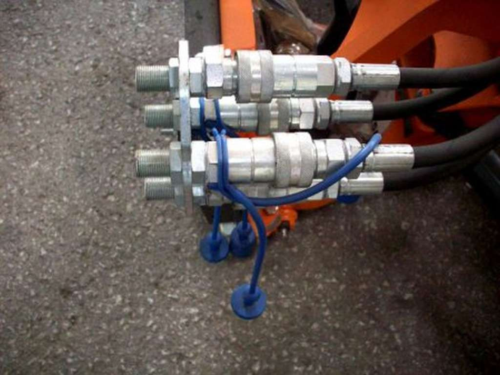 Agmatech LP2-2500 (10175) - كاسحة ثلوج: صور 4 Agmatech LP2-2500 (10175) - كاسحة ثلوج: صور 4