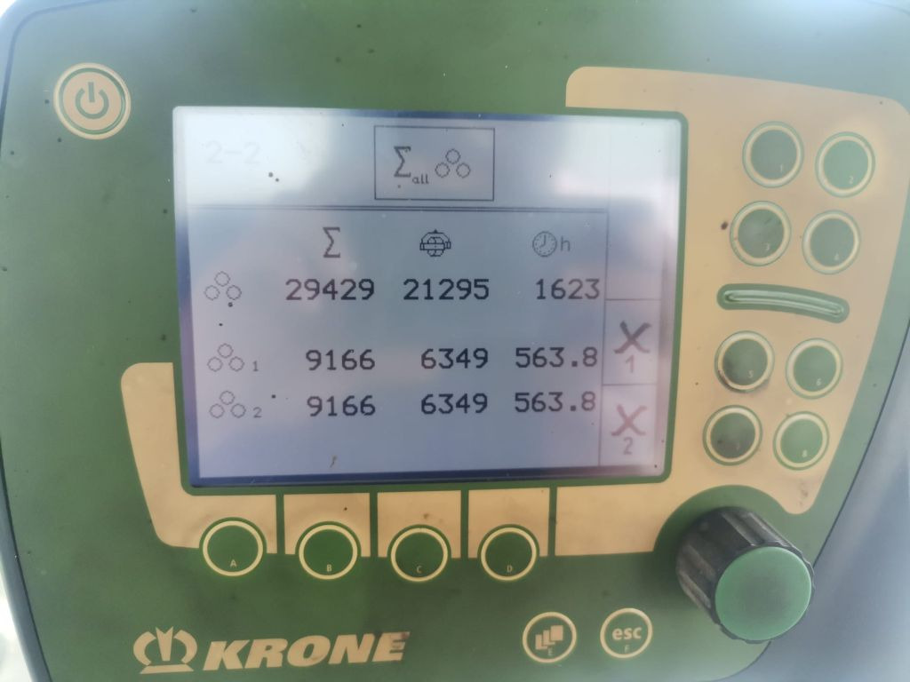 Krone Comprima CV 150 XC (15845) - مكبس القش الدائري: صور 2 Krone Comprima CV 150 XC (15845) - مكبس القش الدائري: صور 2