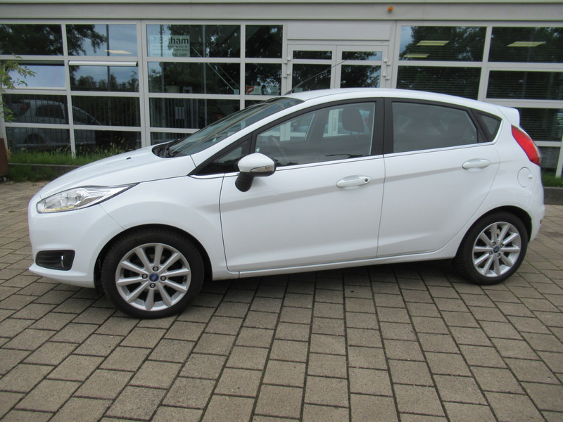 Ford Fiesta 1.0 EcoBoost 74KW Titanium 5-deurs - هاتشباك: صور 3 Ford Fiesta 1.0 EcoBoost 74KW Titanium 5-deurs - هاتشباك: صور 3