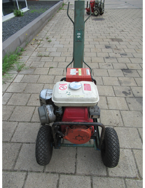 Honda Aggregaat 750 Generator 750W / 220V - مجموعة المولدات: صور 4 Honda Aggregaat 750 Generator 750W / 220V - مجموعة المولدات: صور 4