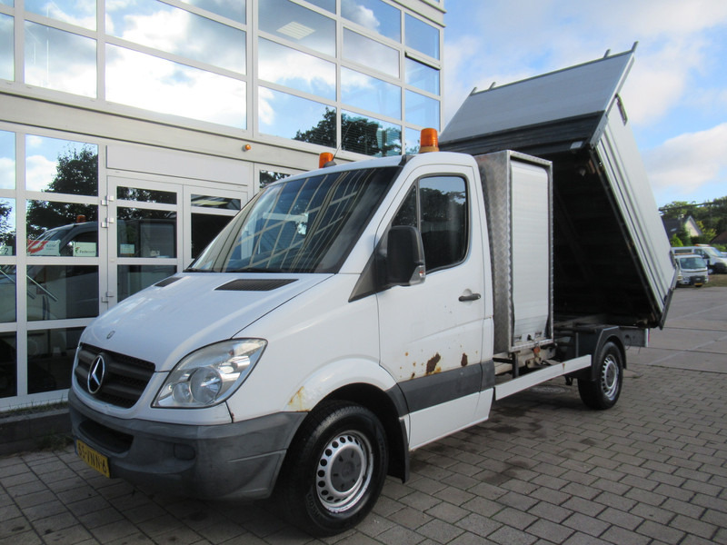 Mercedes-Benz Sprinter 309 2.2 CDI 366 3-Z./S. Kipper Tipper - قلاب صغير: صور 3 Mercedes-Benz Sprinter 309 2.2 CDI 366 3-Z./S. Kipper Tipper - قلاب صغير: صور 3