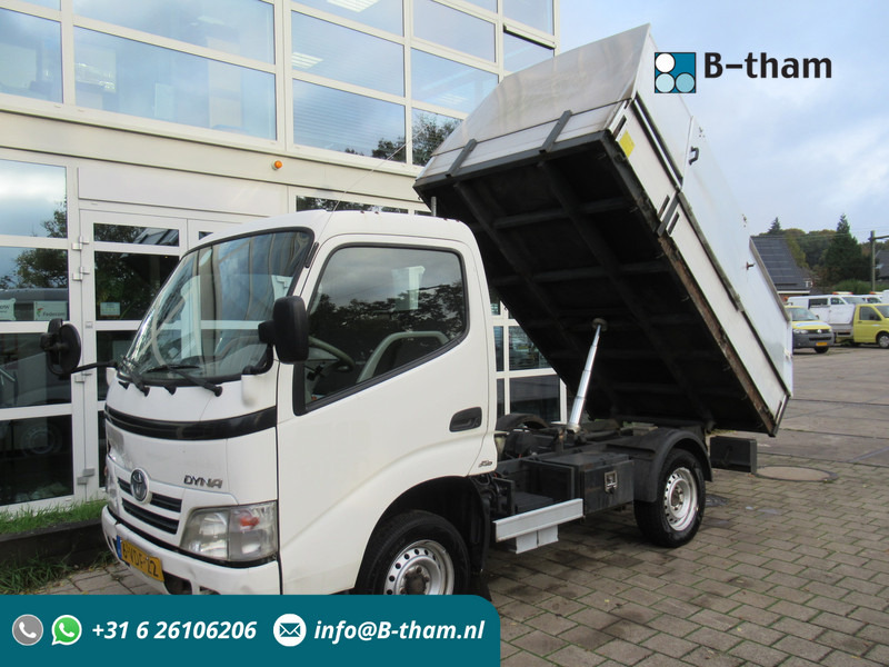 Toyota Dyna 100 3.0 D-4D 80KW Comfort Veegvuilkipper Tipper - قلاب صغير: صور 1 Toyota Dyna 100 3.0 D-4D 80KW Comfort Veegvuilkipper Tipper - قلاب صغير: صور 1