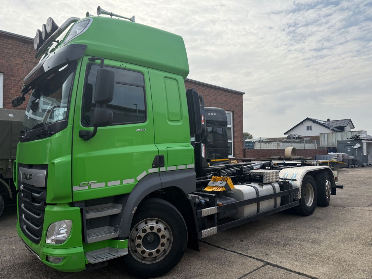 DAF CF 480 + 2023 CTS Lift Retarder/Lift-Lenk/SSC - شاحنة ذات الخطاف: صور 2 DAF CF 480 + 2023 CTS Lift Retarder/Lift-Lenk/SSC - شاحنة ذات الخطاف: صور 2
