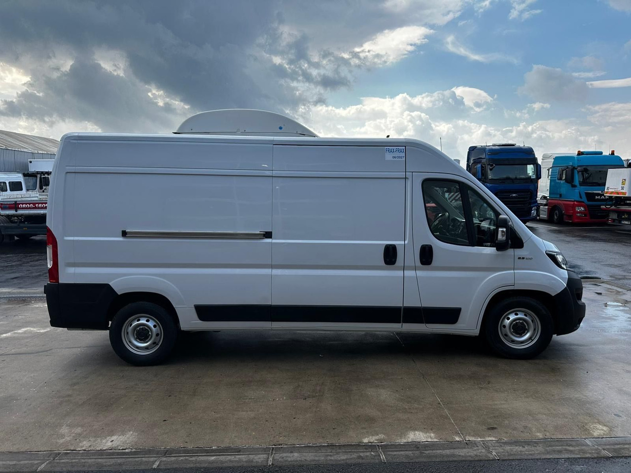 Fiat Ducato Isberg Pharma-Kühler -30°C/4°C/22°C - الشاحنات الصغيرة المبردة: صور 5 Fiat Ducato Isberg Pharma-Kühler -30°C/4°C/22°C - الشاحنات الصغيرة المبردة: صور 5