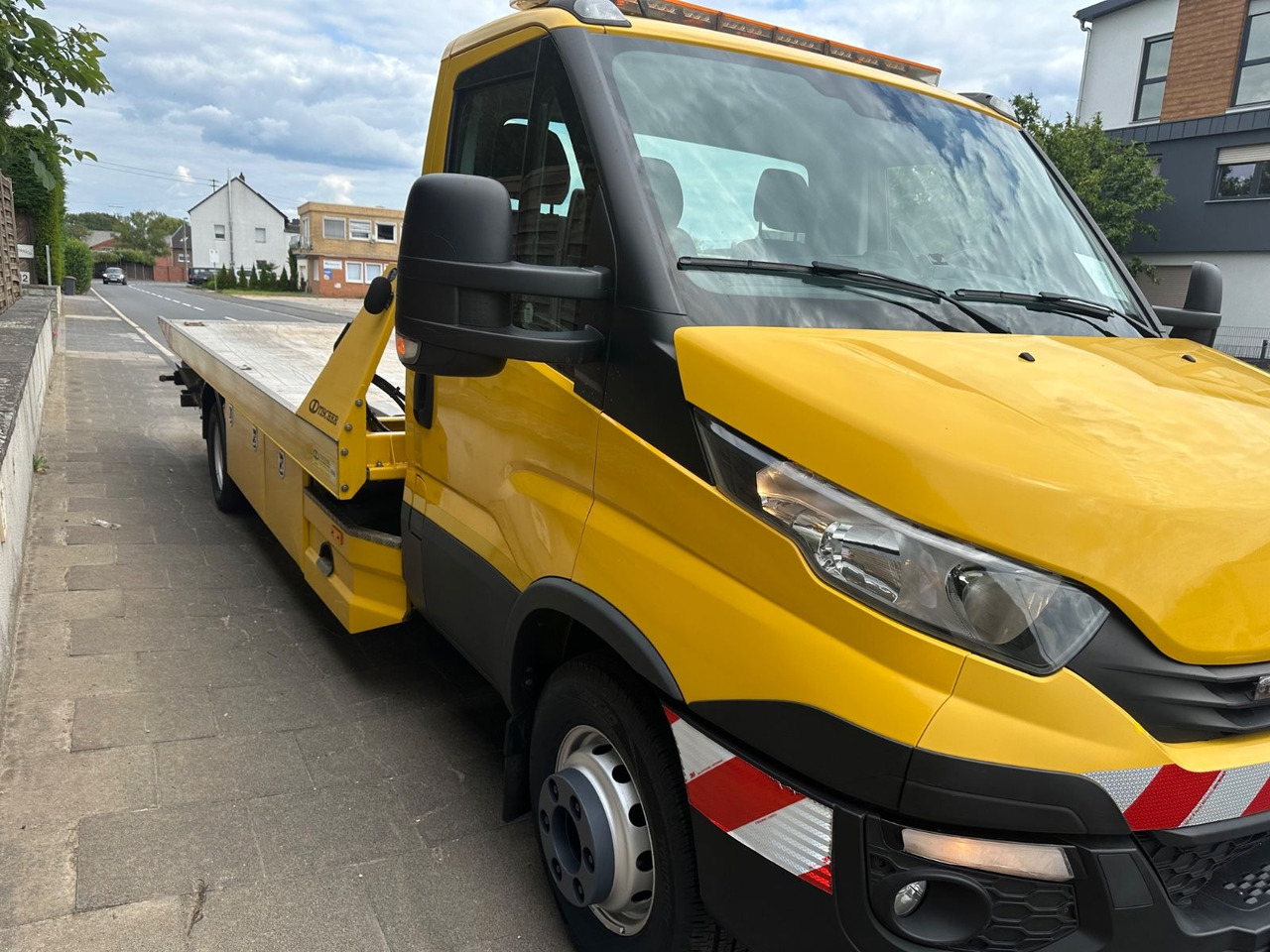 Iveco Daily 70c18 Schiebeplateau/Seilwinde/Klima - سيارة السحب للتصليح: صور 3 Iveco Daily 70c18 Schiebeplateau/Seilwinde/Klima - سيارة السحب للتصليح: صور 3