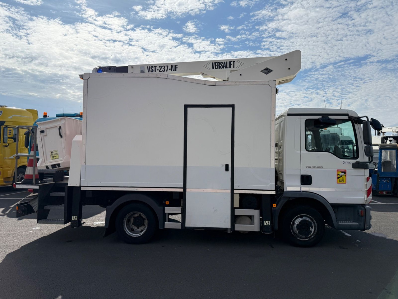 MAN TGL 12.180 Versalift/15m/orig.km/Top - مصاعد الازدهار محمولة على شاحنة: صور 3 MAN TGL 12.180 Versalift/15m/orig.km/Top - مصاعد الازدهار محمولة على شاحنة: صور 3