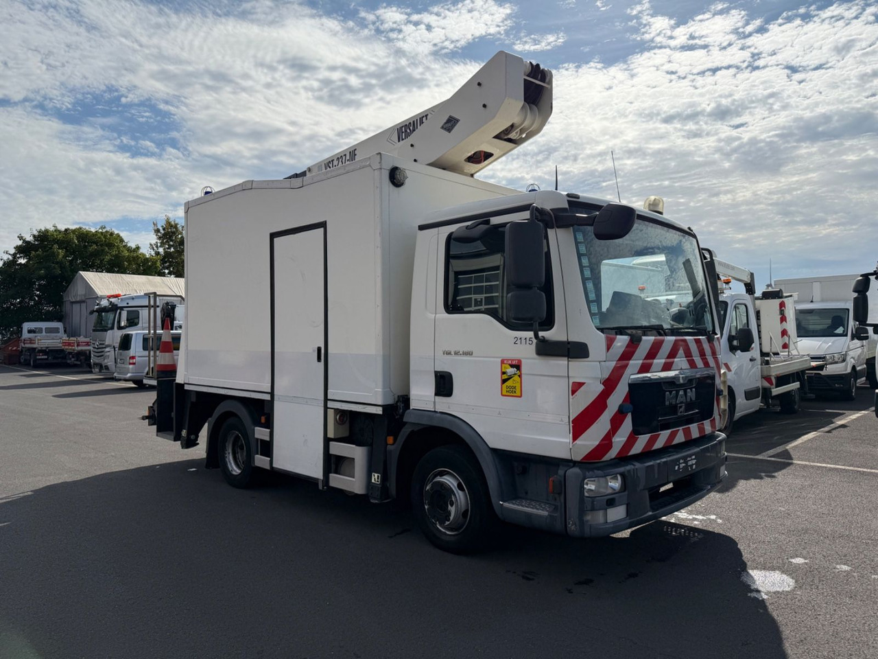 MAN TGL 12.180 Versalift/15m/orig.km/Top - مصاعد الازدهار محمولة على شاحنة: صور 2 MAN TGL 12.180 Versalift/15m/orig.km/Top - مصاعد الازدهار محمولة على شاحنة: صور 2