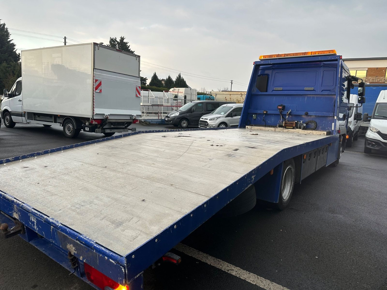 MAN TGL 8.210*Rampen Winde Liegeplatz - سيارة السحب للتصليح: صور 4 MAN TGL 8.210*Rampen Winde Liegeplatz - سيارة السحب للتصليح: صور 4