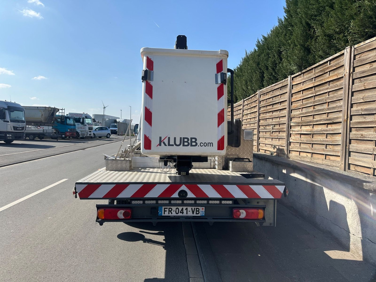 Renault Master III*Steiger 12m*orig.km*Topzustand* Renault Master III*Steiger 12m*orig.km*Topzustand* - مصاعد الازدهار محمولة على شاحنة, الشاحنات الصغيرة: صور 5 Renault Master III*Steiger 12m*orig.km*Topzustand* Renault Master III*Steiger 12m*orig.km*Topzustand* - مصاعد الازدهار محمولة على شاحنة, الشاحنات الصغيرة: صور 5