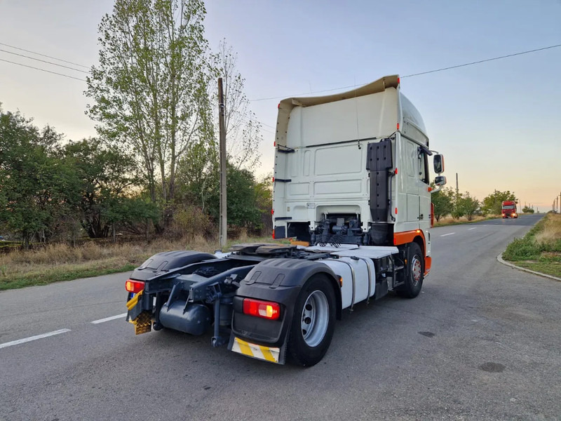 DAF XF 105.460 Manual - جرارات صالات المطارات: صور 4 DAF XF 105.460 Manual - جرارات صالات المطارات: صور 4