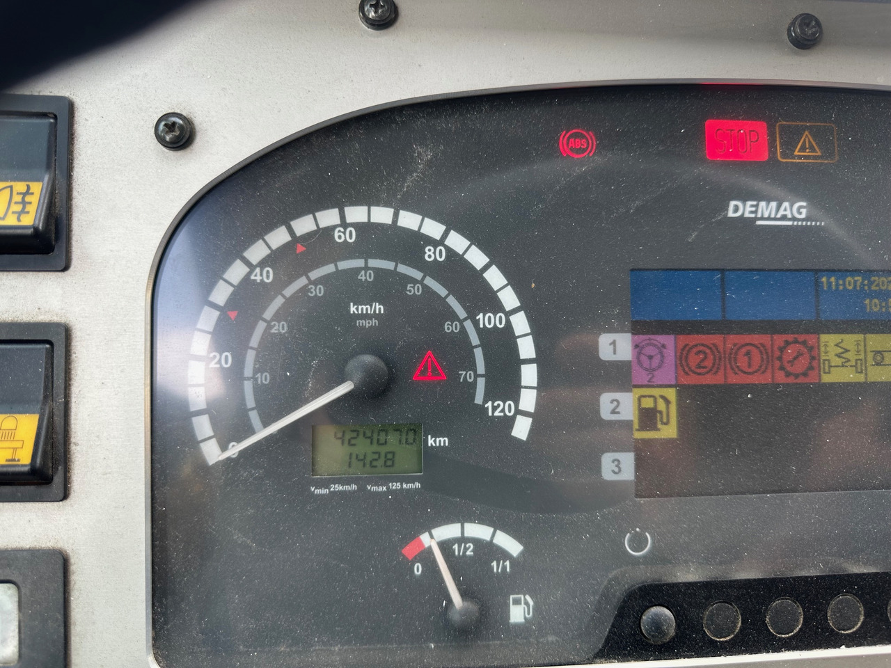 TEREX-DEMAG 140 AC - رافعة لجميع التضاريس: صور 2 TEREX-DEMAG 140 AC - رافعة لجميع التضاريس: صور 2