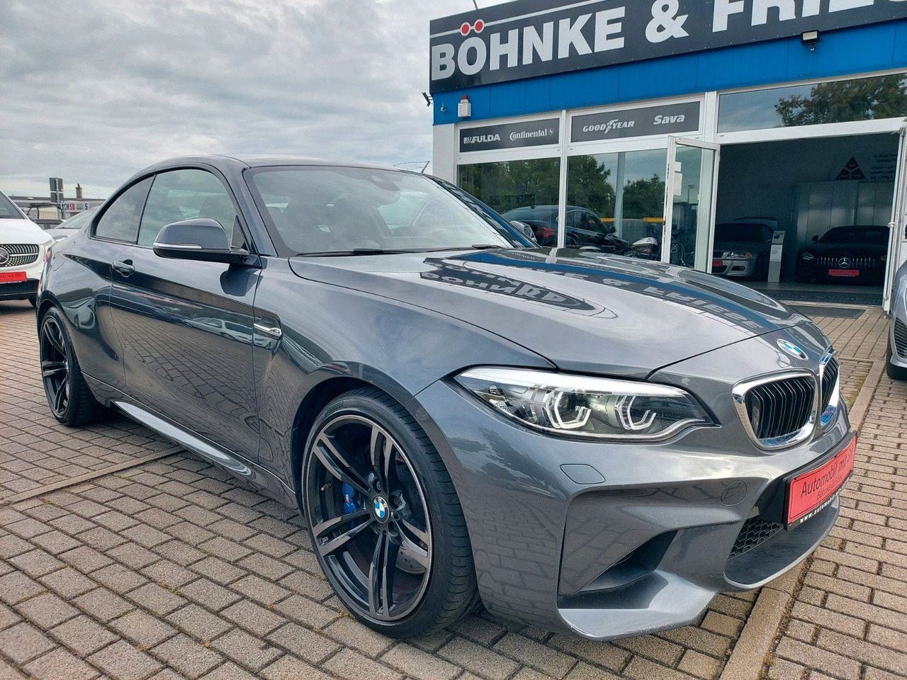 BMW M2 Baureihe M2 Coupe Autom. H&K DAB Kamera - كوبيه: صور 1 BMW M2 Baureihe M2 Coupe Autom. H&K DAB Kamera - كوبيه: صور 1