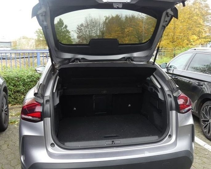 Citroën C4 Lim. Shine Automatik Leder Navi LED uvm. - سيارة دفع رباعي: صور 4 Citroën C4 Lim. Shine Automatik Leder Navi LED uvm. - سيارة دفع رباعي: صور 4