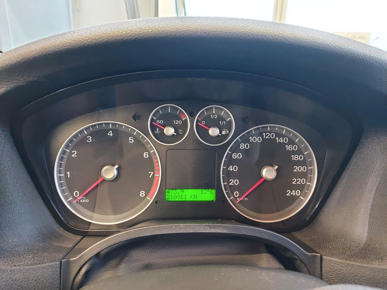 Ford Focus Turnier Fun X Klima Sitzheizung - سيارة ستيشن: صور 3 Ford Focus Turnier Fun X Klima Sitzheizung - سيارة ستيشن: صور 3