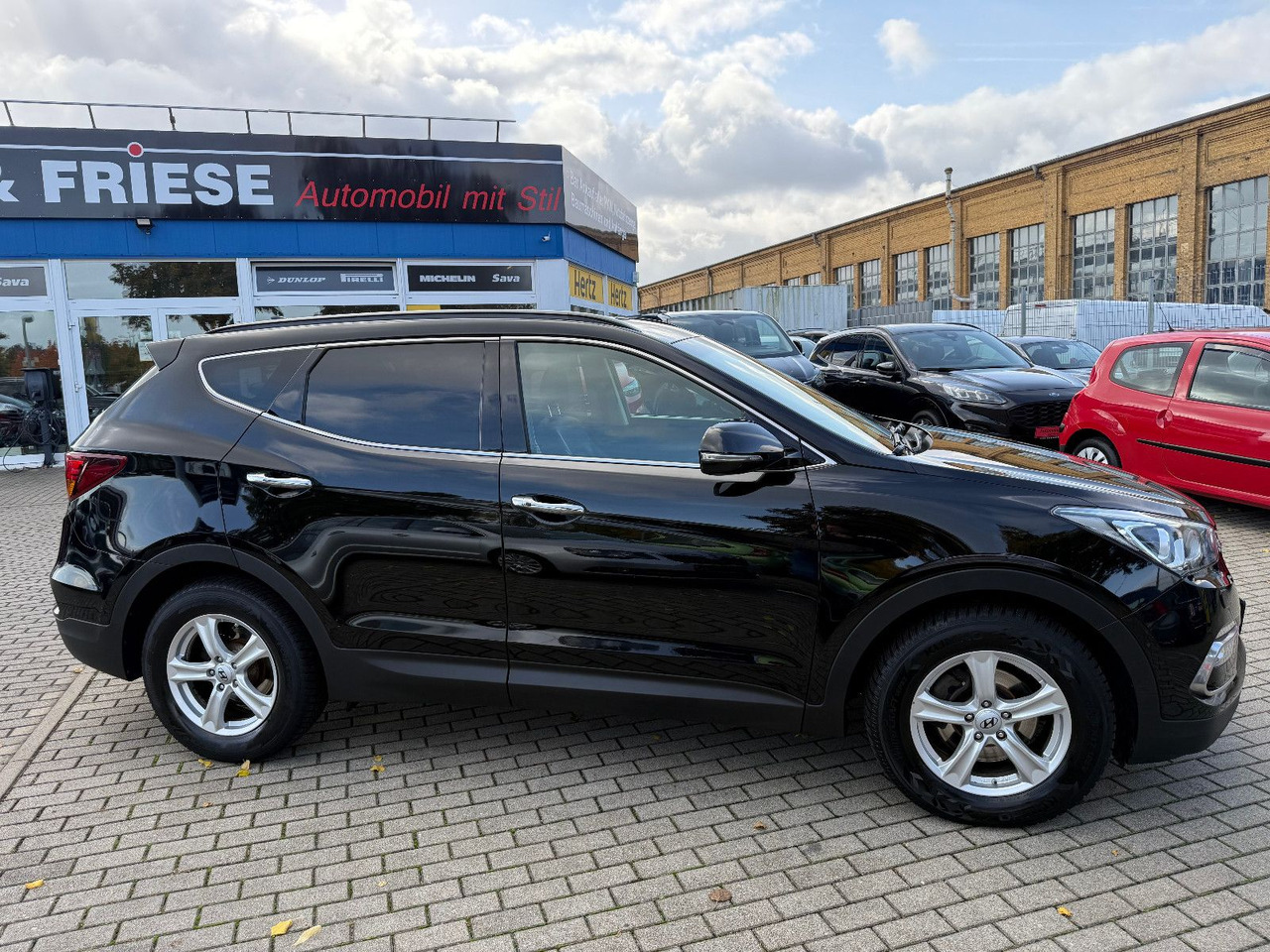 Hyundai Santa Fe blue Premium 4WD XENON LED NAVI LEDER - سيارة دفع رباعي: صور 3 Hyundai Santa Fe blue Premium 4WD XENON LED NAVI LEDER - سيارة دفع رباعي: صور 3