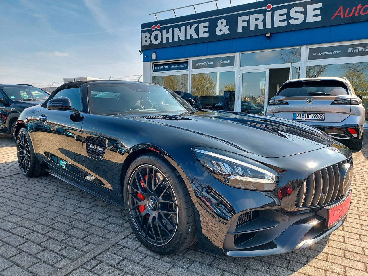 Mercedes-Benz AMG GT Roadster Nappa Burmester - كابريوليه: صور 1 Mercedes-Benz AMG GT Roadster Nappa Burmester - كابريوليه: صور 1